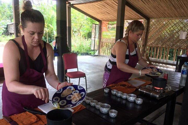 Full Day Siem Reap Farm Tour with Cooking Class and Monk Blessing