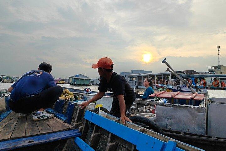 Exploring Mekong Delta and Cai Rang Market