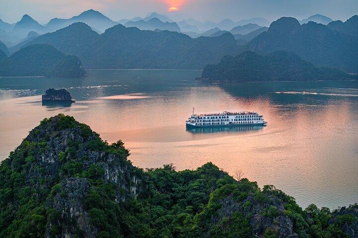 Indochine 5-Star Halong & Lan Ha Cruise 2D1N from Hanoi