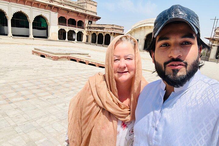 Private Lahore Full Day Sightseeing Tour