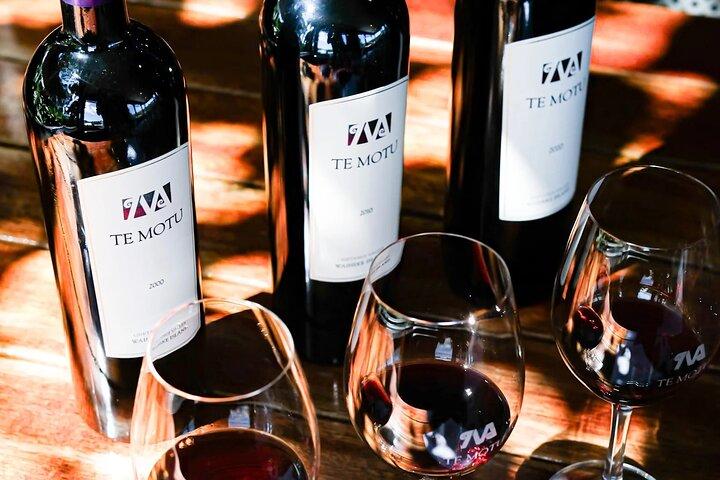 Boutique Waiheke Island Wine, Gin and Food Tour