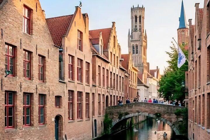 Bruges Authentic : Private Tour, Local Guide + Chocolate and Beer