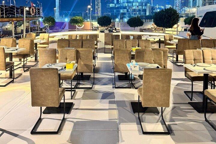 2 Hours Yacht Cruise at Marina Dubai with Dinner