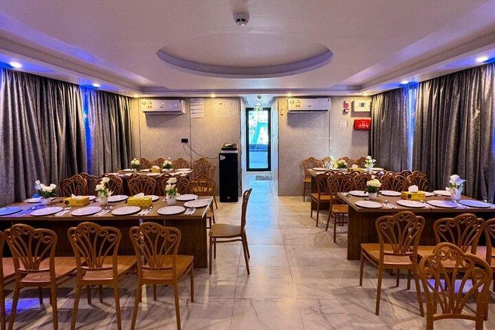 2 Hours Yacht Cruise at Marina Dubai with Dinner