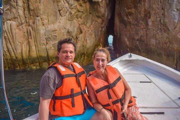 Boat Tour with Glass Arc Bottom with Beach Time