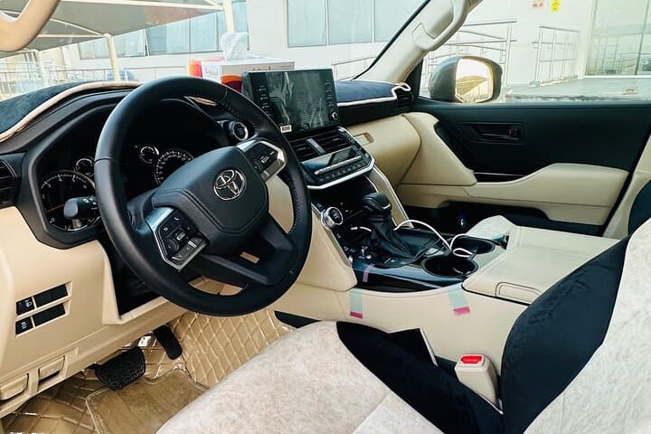 Dubai Airport (DXB): Private Arrival or Departure Transfers