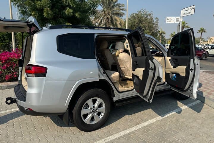 Dubai Airport (DXB): Private Arrival or Departure Transfers