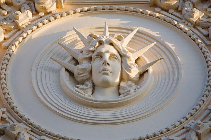 Riga: UNESCO Art Nouveau & City Parks Walking Tour with a Guide