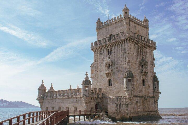 Lisbon : Capital of Fado Dinner Included - Private Tour