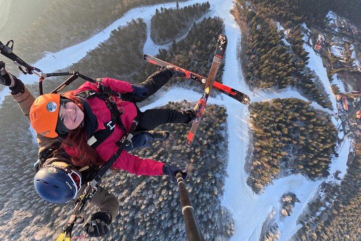 HappyCloud Paragliding Tandem Flight from Poiana Brasov