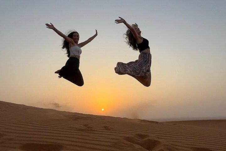 Dubai Desert Safari in Red Dunes with 4×4 BBQ Dinner & Camel Ride