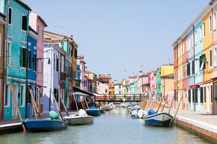 St. Mark's, Doge's Palace & Gondola Ride with Murano and Burano