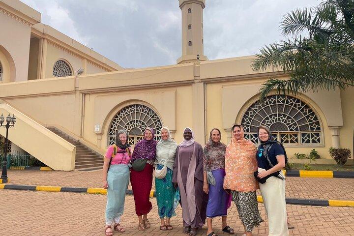 Full-Day Kampala City Highlights Tour, Lunch & private Transfers