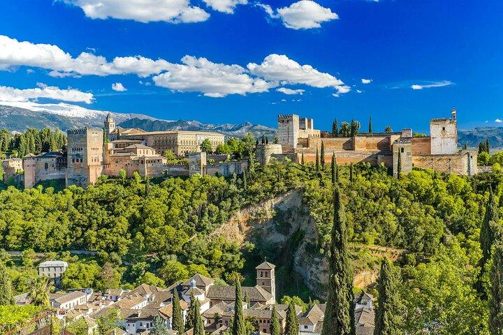 Granada Walking Tour with Audioguide on your Smartphone