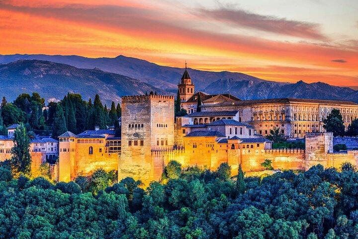 Granada Walking Tour with Audioguide on your Smartphone