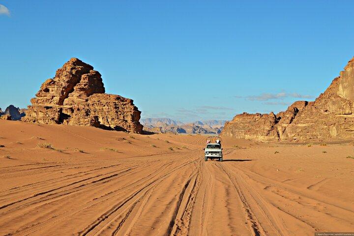 Colored Canyon and Blue Hole Jeep Safari from Sharm El Sheikh