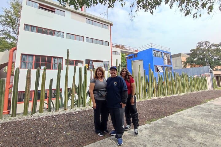 Mexico City Private Customizable Tour with Guide and Vehicle