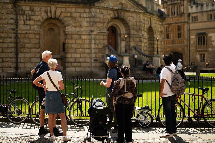Oxford University Tour by Alumni™ & Punt + optional New College