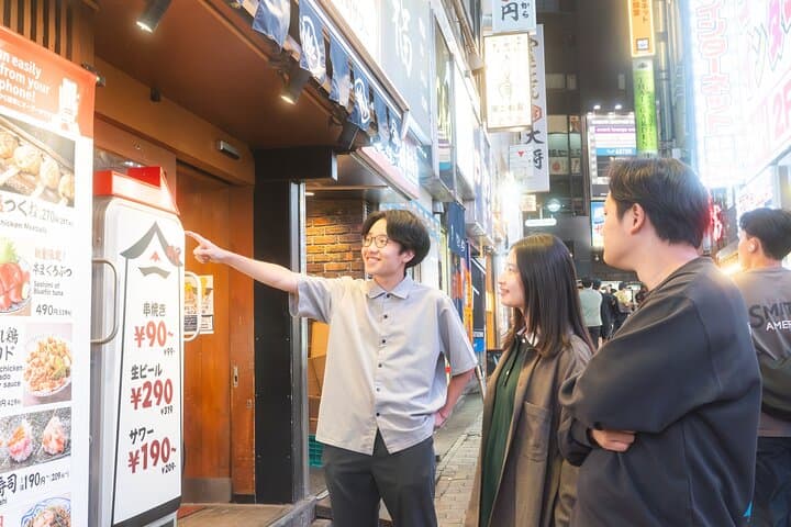 Tokyo: Shibuya Bar Crawl Tour -3 Drinks & Local Foods-