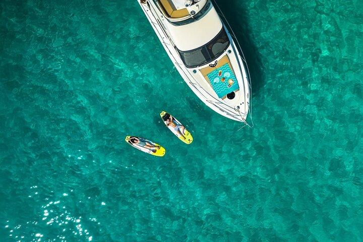 Small group tour by premium yacht to Elaphite Islands