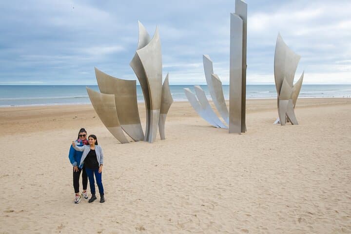 Normandy D-Day Beaches and American Cemetery Day Trip from Paris