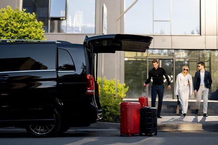 Private Airport and Port Transfer in Lisbon
