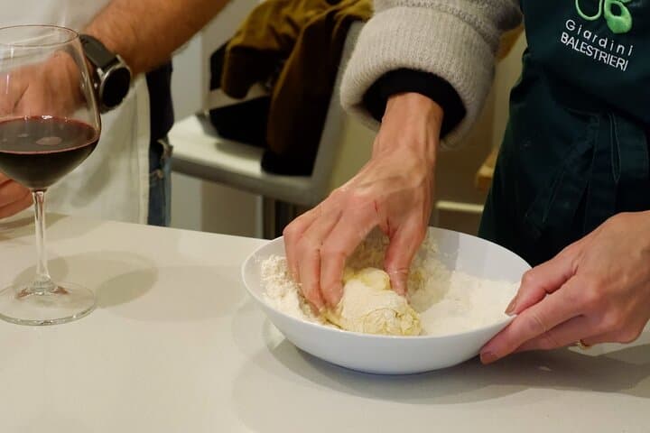Pompeii: guided tour of the ruins and cooking class fresh pasta