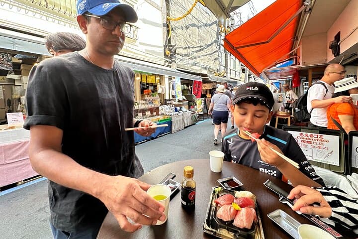 Tsukiji Bites Tokyo Fish Market Walking Food Tour By Local Guide