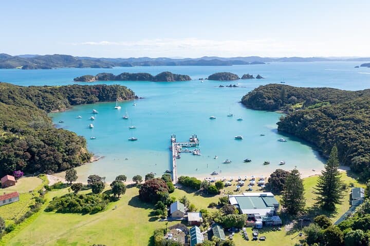 Bay of Islands 2-Day Small Group Tour from Auckland with Cruise
