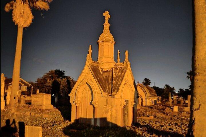 The Galveston Cemetery Tour - Walk With The Dead!