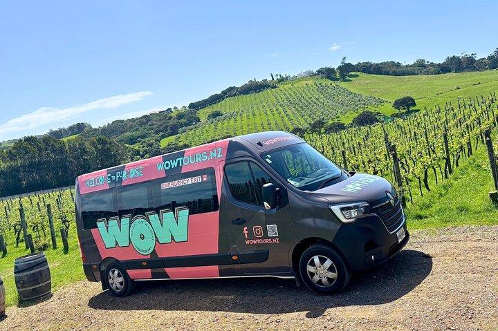 Boutique Waiheke Island Wine, Gin and Food Tour