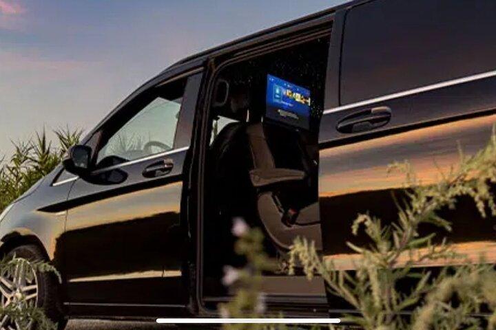 Premium transfer Paris or airport to Le Havre
