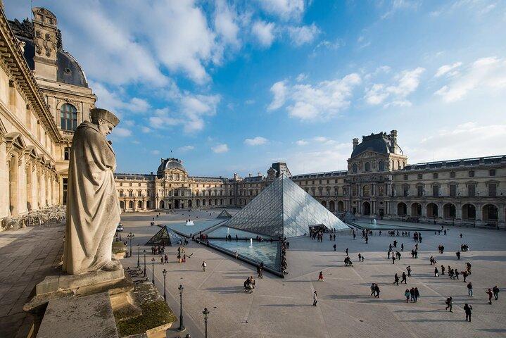 Private Guided Tour of Louvre Museum with CDG Airport Pick up