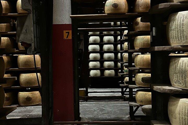Parmesan Cheese Tour and Tasting in Modena