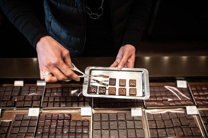 Paris Christmas Market & Chocolate Private Tour with Local Guide