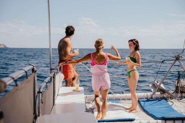 Los Cabos Private Catamaran Cruise with Snorkeling & Open Bar