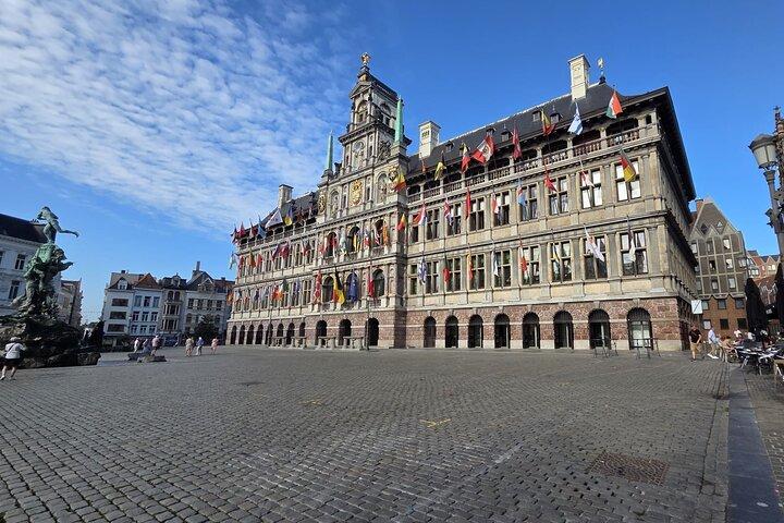 Historical Walking Tour in Antwerp Old City
