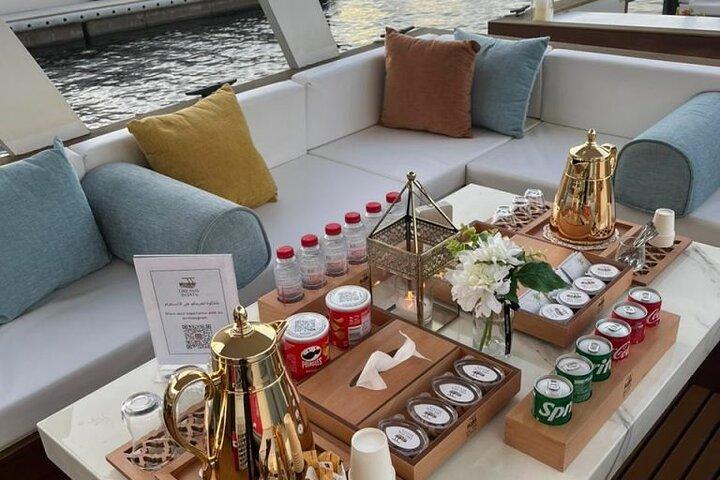 Dream Boats Floating Cafe