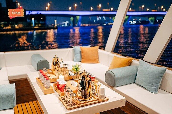 Dream Boats Floating Cafe