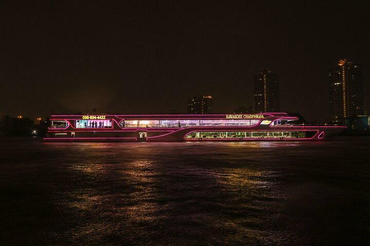 Sawasdee Chao Phraya Dinner Cruise in Bangkok