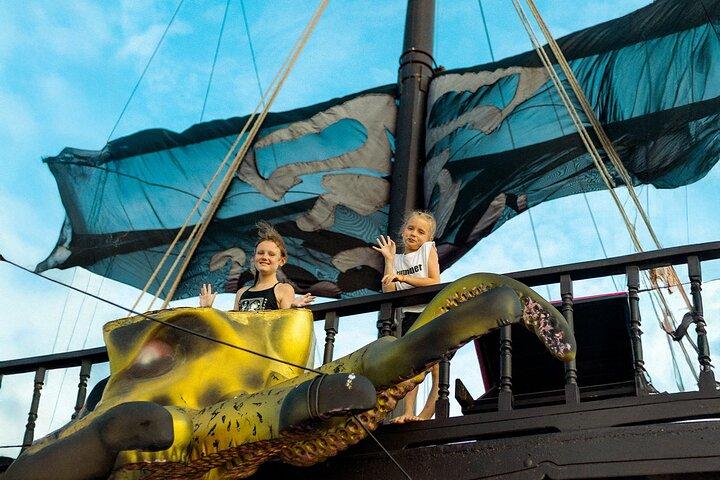 Pattaya Pirate Cruise to Koh Larn with Sunset Party