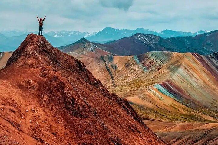 Private Tour to Palcoyo Rainbow Mountain with meals
