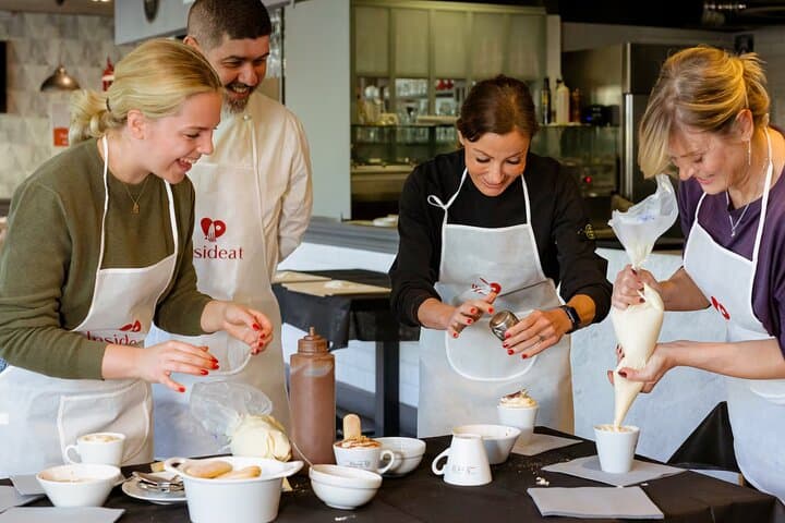 Pasta, Ravioli & Tiramisu Masterclass in Rome with Unlimited Wine