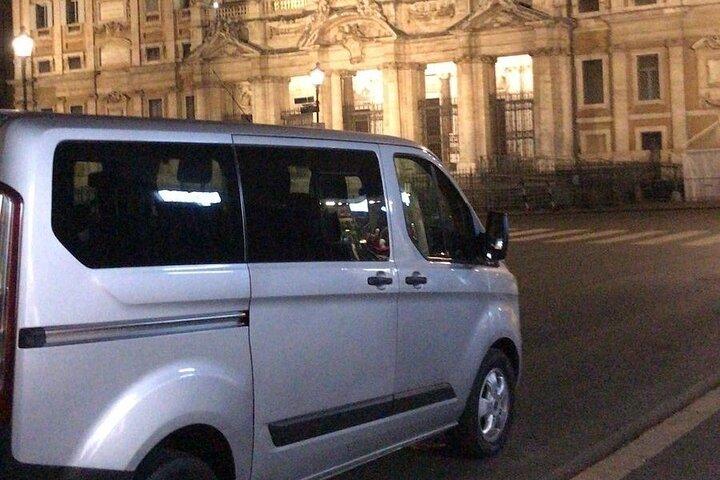 “Skip the Taxi Line : Private FCO ↔ Rome Transfer with Pro Driver”