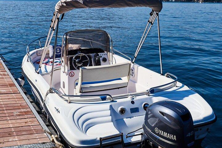 Self Drive Boat Lake Como - No License - Sunshade - 7ppl