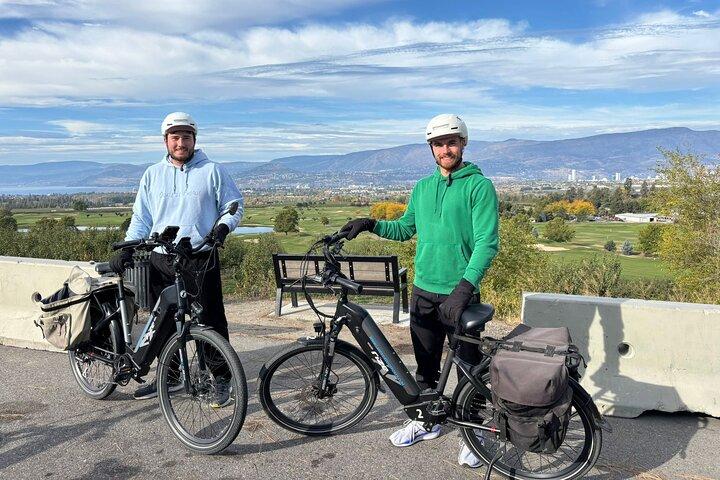 Kelowna: E-bike Rental with Navigation App