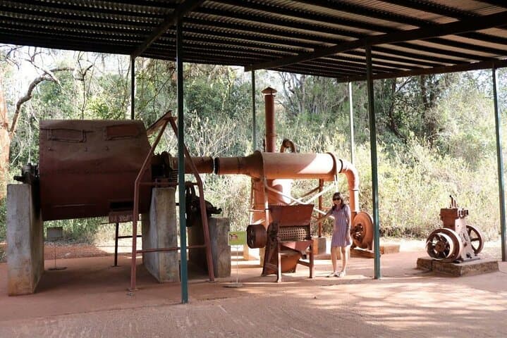 Giraffe Center Karen Blixen and Kobe Beads Day Tour