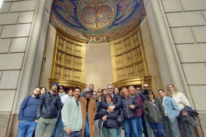 Wall Street, 9/11 Memorial and Lower Manhattan Walking Tour NYC