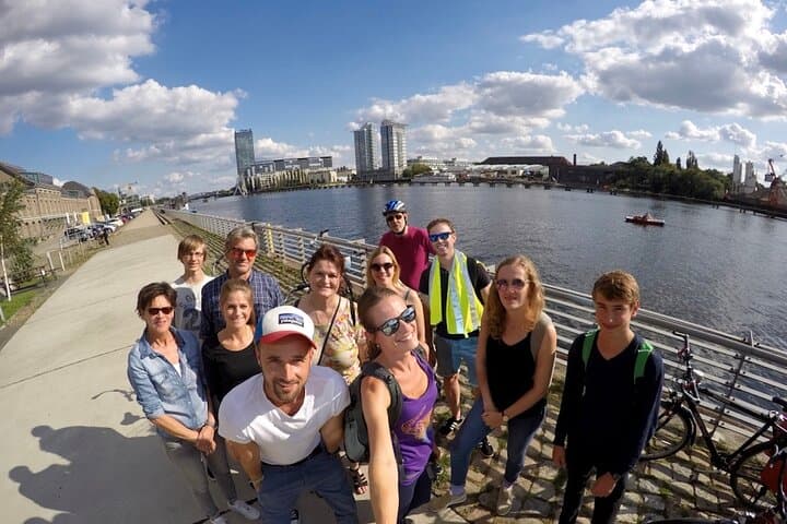 Berlin: Experience the Alternative Kreuzberg on a Bike Tour