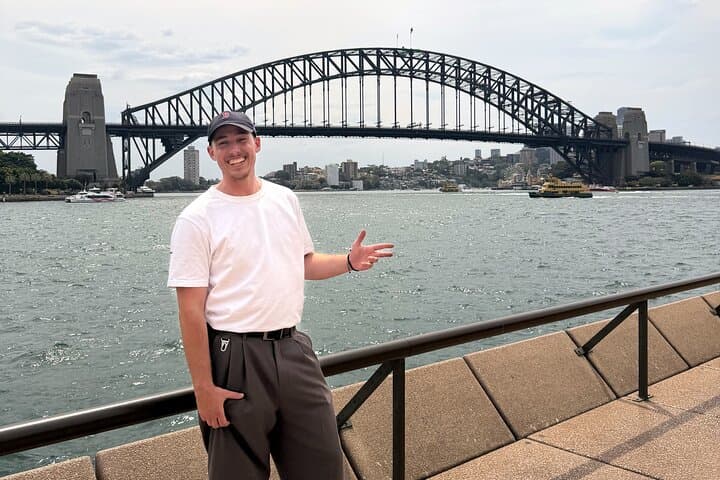 Sydney Highlights Walking Tour: Bridge Rocks House